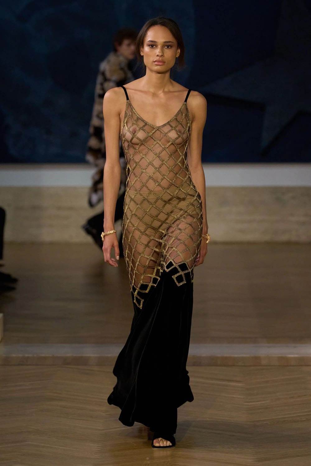 Fendi 2026/2027秋冬高级定制系列 Runway 杂志(58)