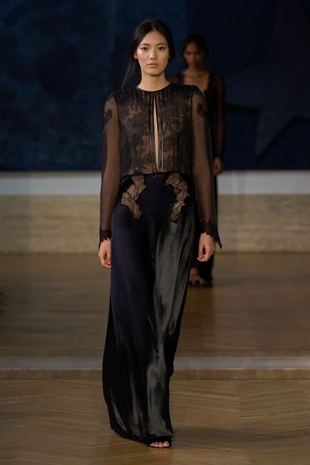 Fendi 2026/2027秋冬高级定制系列 Runway 杂志(65)