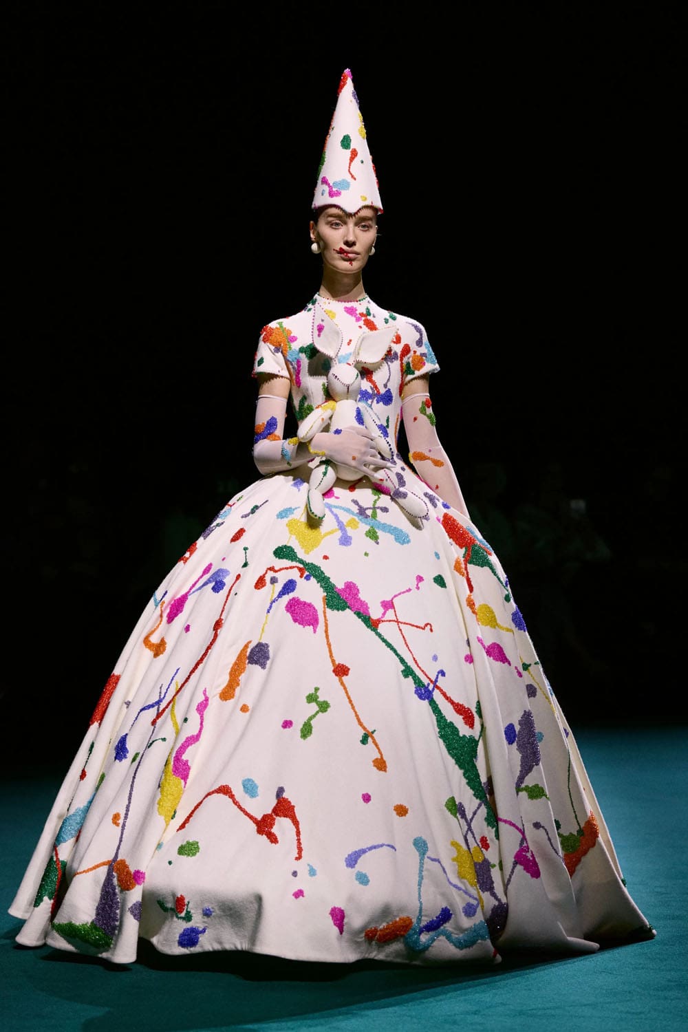 Robert Wun Herbst/Winter 2026/2027 Haute Couture Runway Magazin (1)