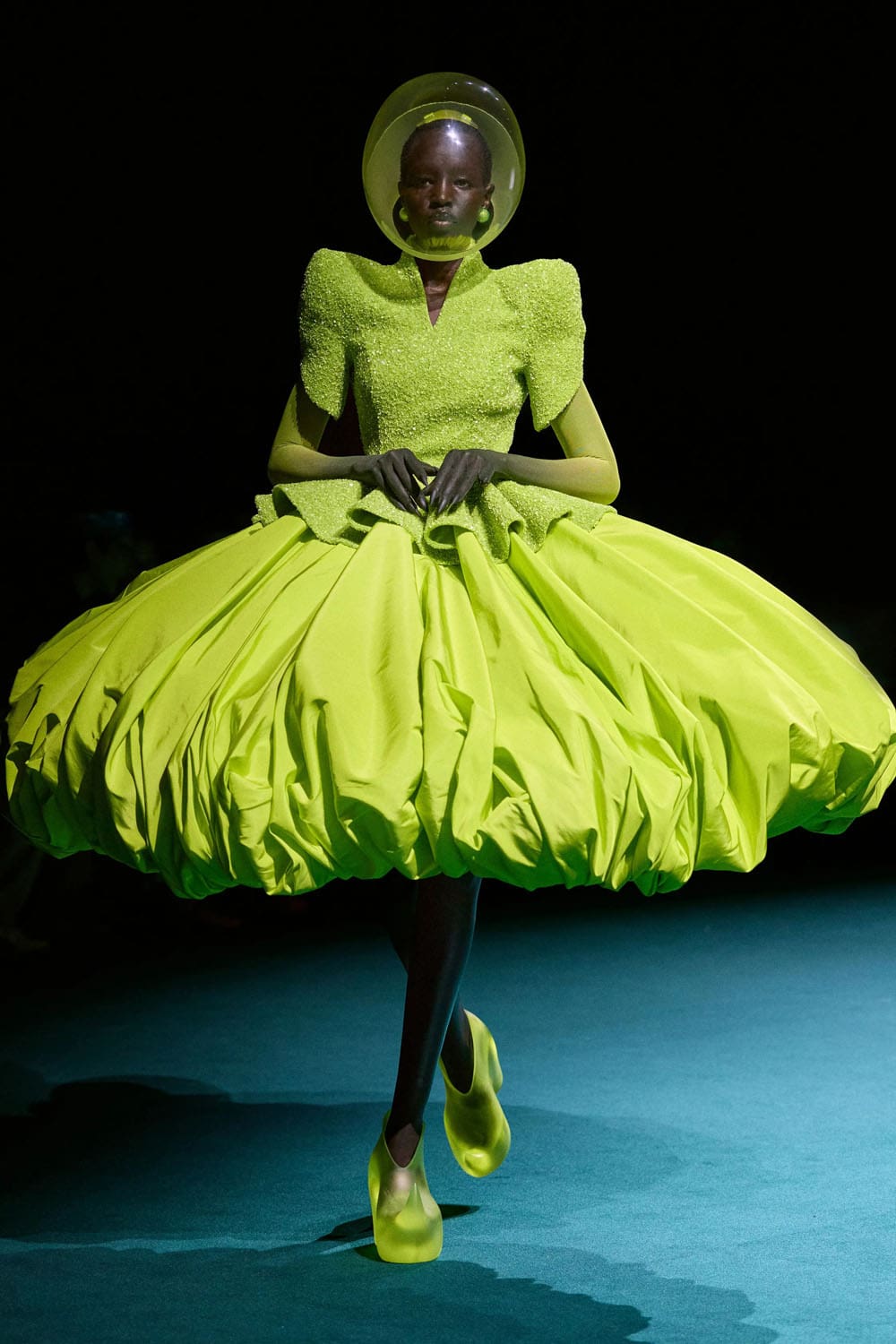 Robert Wun Herbst/Winter 2026/2027 Haute Couture Runway Magazin (10)