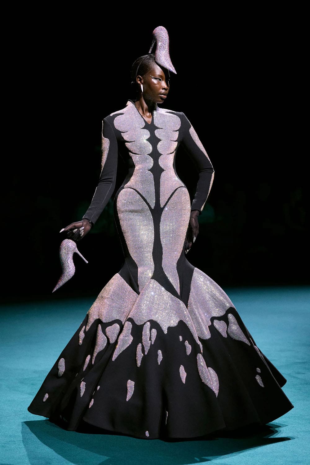 Robert Wun Herbst/Winter 2026/2027 Haute Couture Runway Magazin (11)