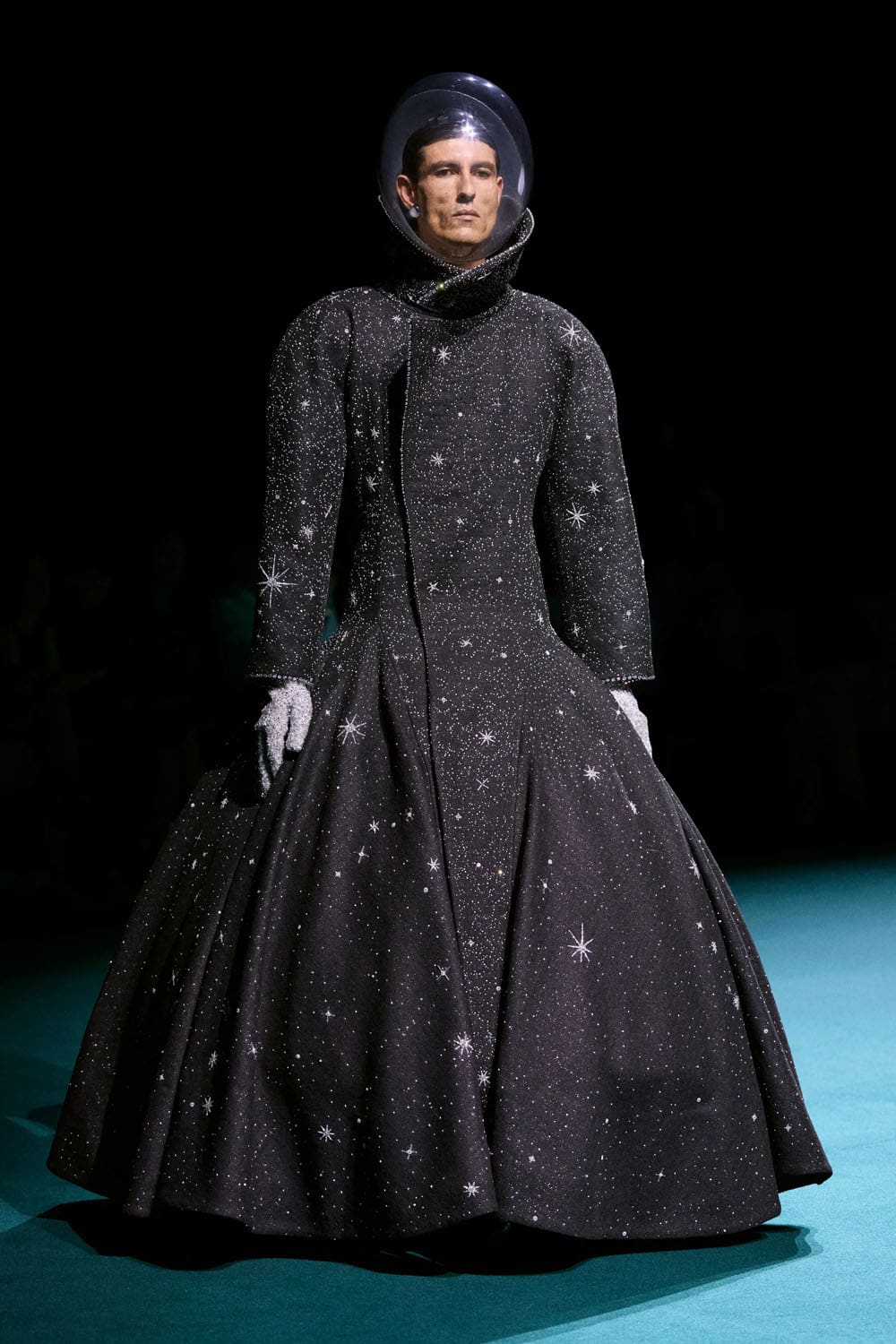 Robert Wun Herbst/Winter 2026/2027 Haute Couture Runway Magazin (23)