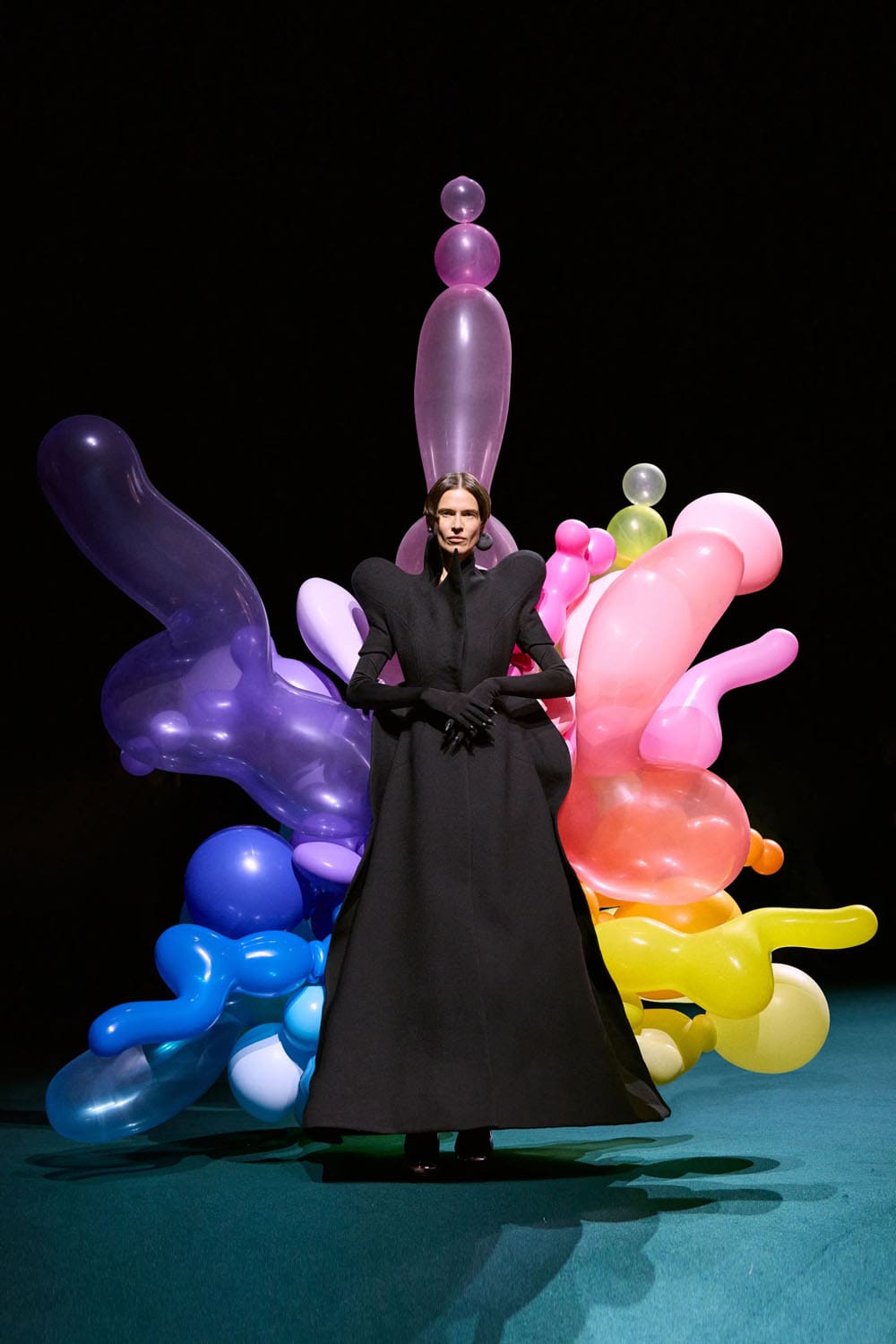 Robert Wun Herbst/Winter 2026/2027 Haute Couture Runway Magazin (25)
