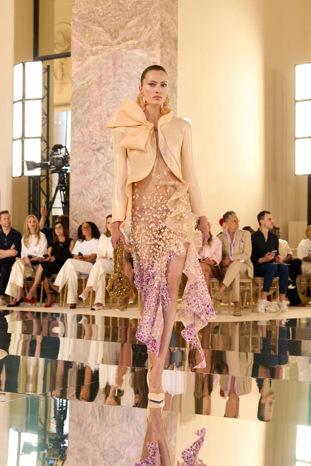 Коллекция Schiaparelli осень-зима 2026-2027 высокой моды Runway Журнал (19)
