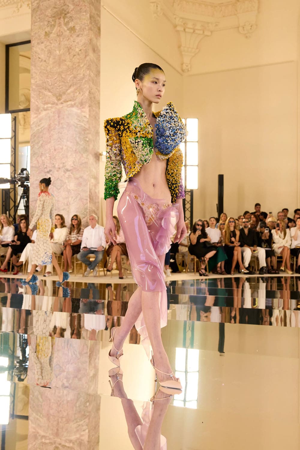 Коллекция Schiaparelli осень-зима 2026-2027 высокой моды Runway Журнал (26)