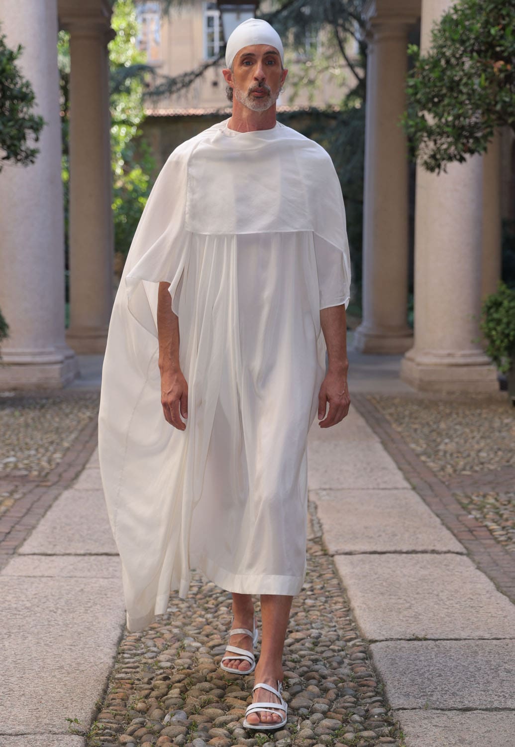 Alberto Zambelli Spring Summer 2027 Milan Runway Magazine (6)