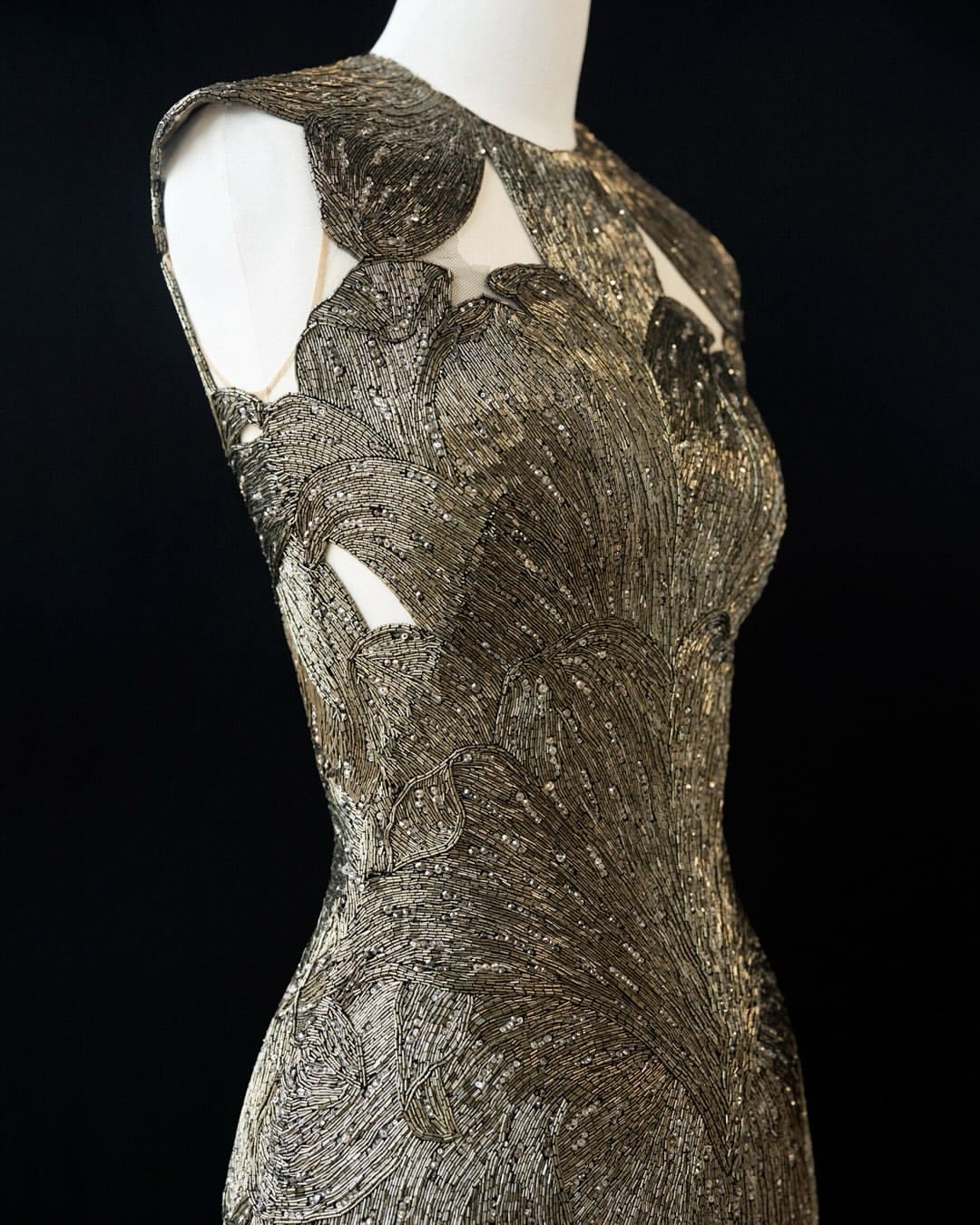 Céline Dion in Givenchy by Sarah Burton RUNWAY MAGAZINE 5