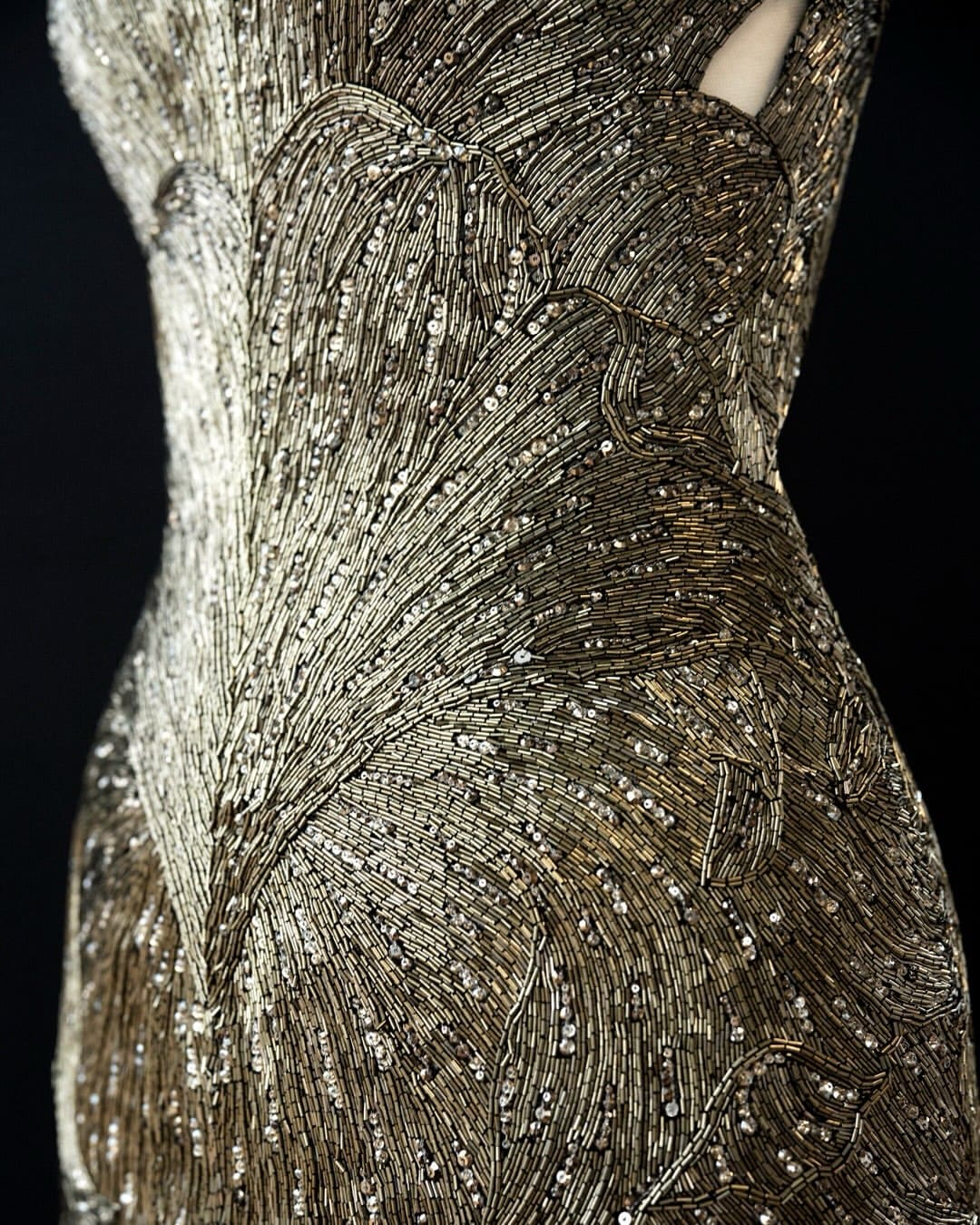 Céline Dion in Givenchy by Sarah Burton RUNWAY MAGAZINE 6