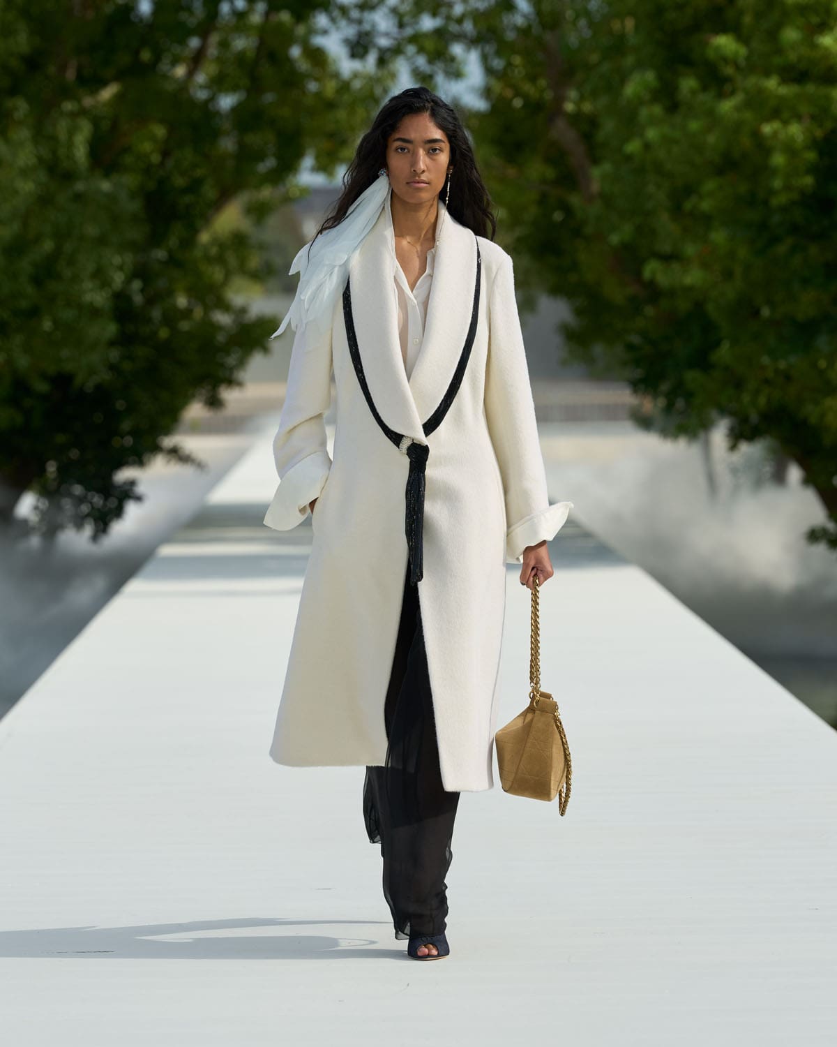 Dior Spring Summer 2027 Women Runway Magazine (18)