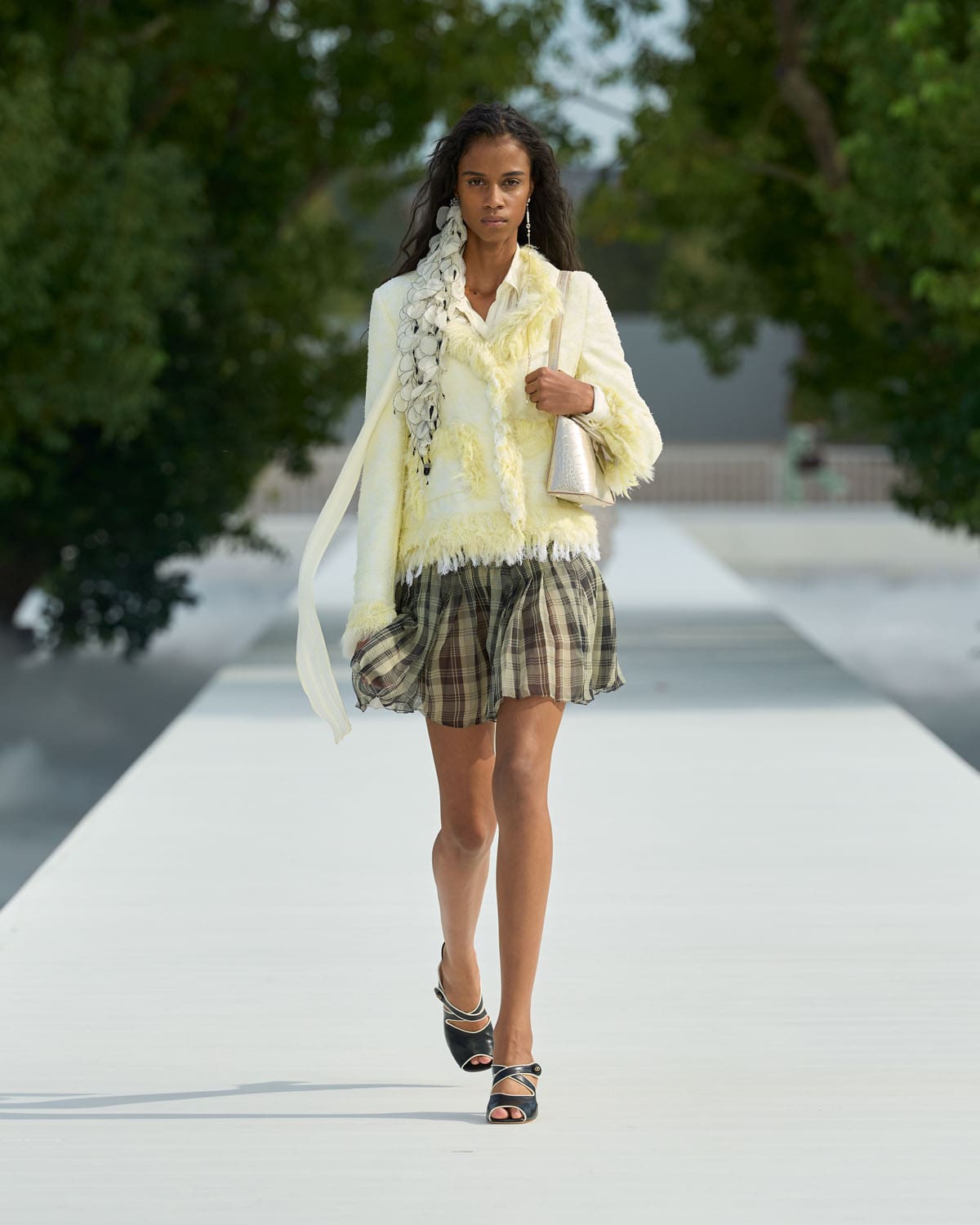 Dior Spring Summer 2027 Women Runway Magazine (3)