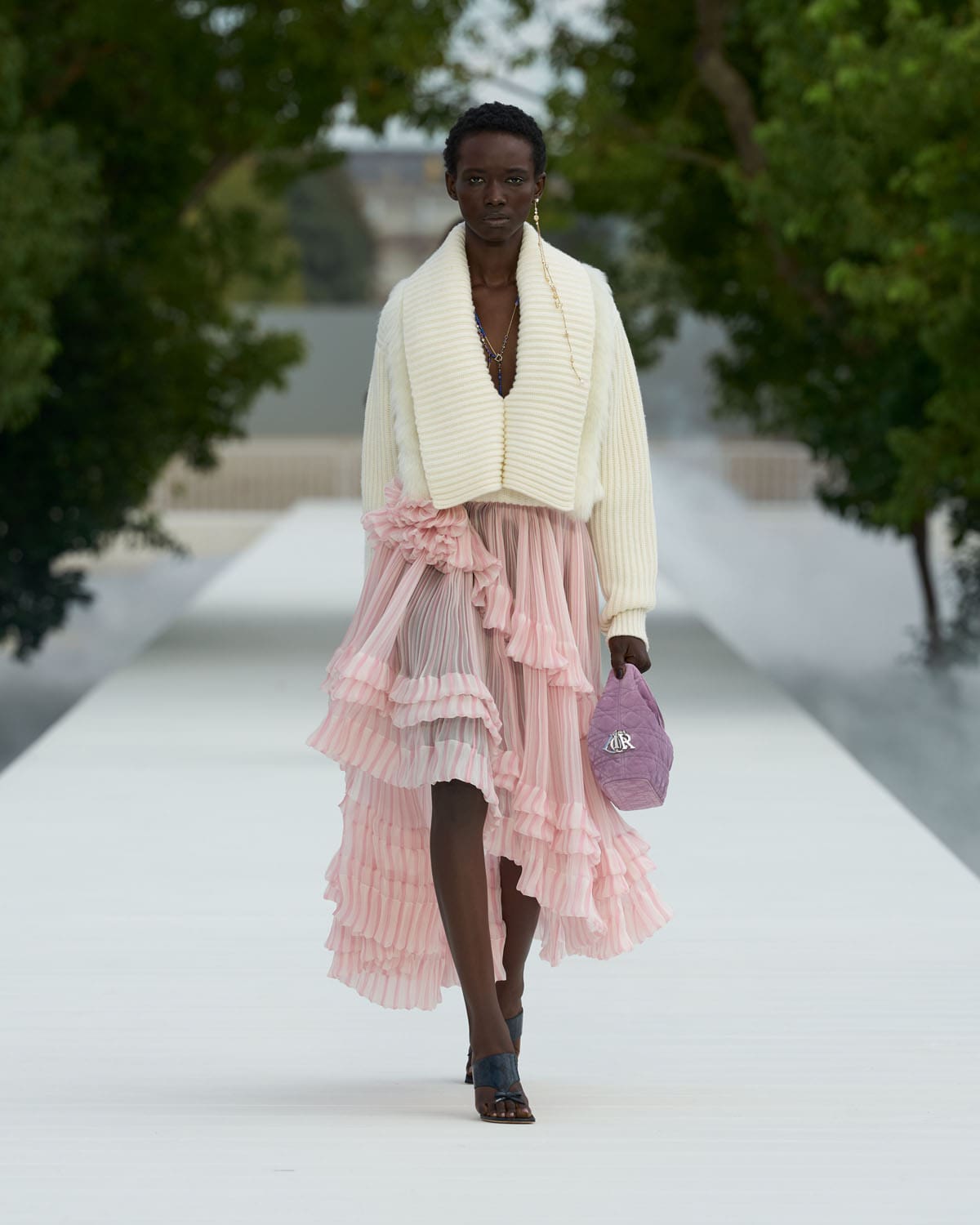 Dior Spring Summer 2027 Women Runway Magazine (32)