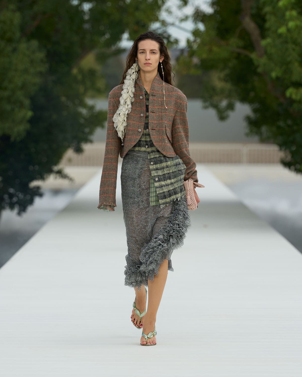 Dior Spring Summer 2027 Women Runway Magazine (40)