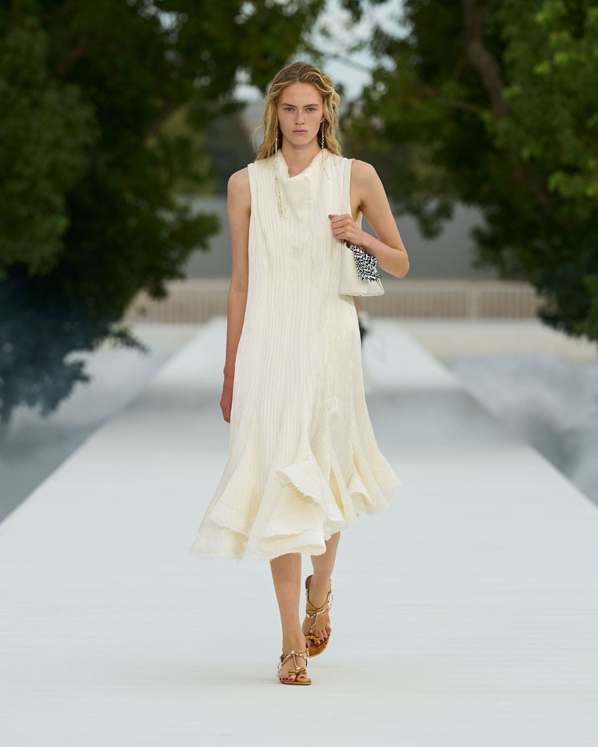 Dior Spring Summer 2027 Women Runway Magazine (46)