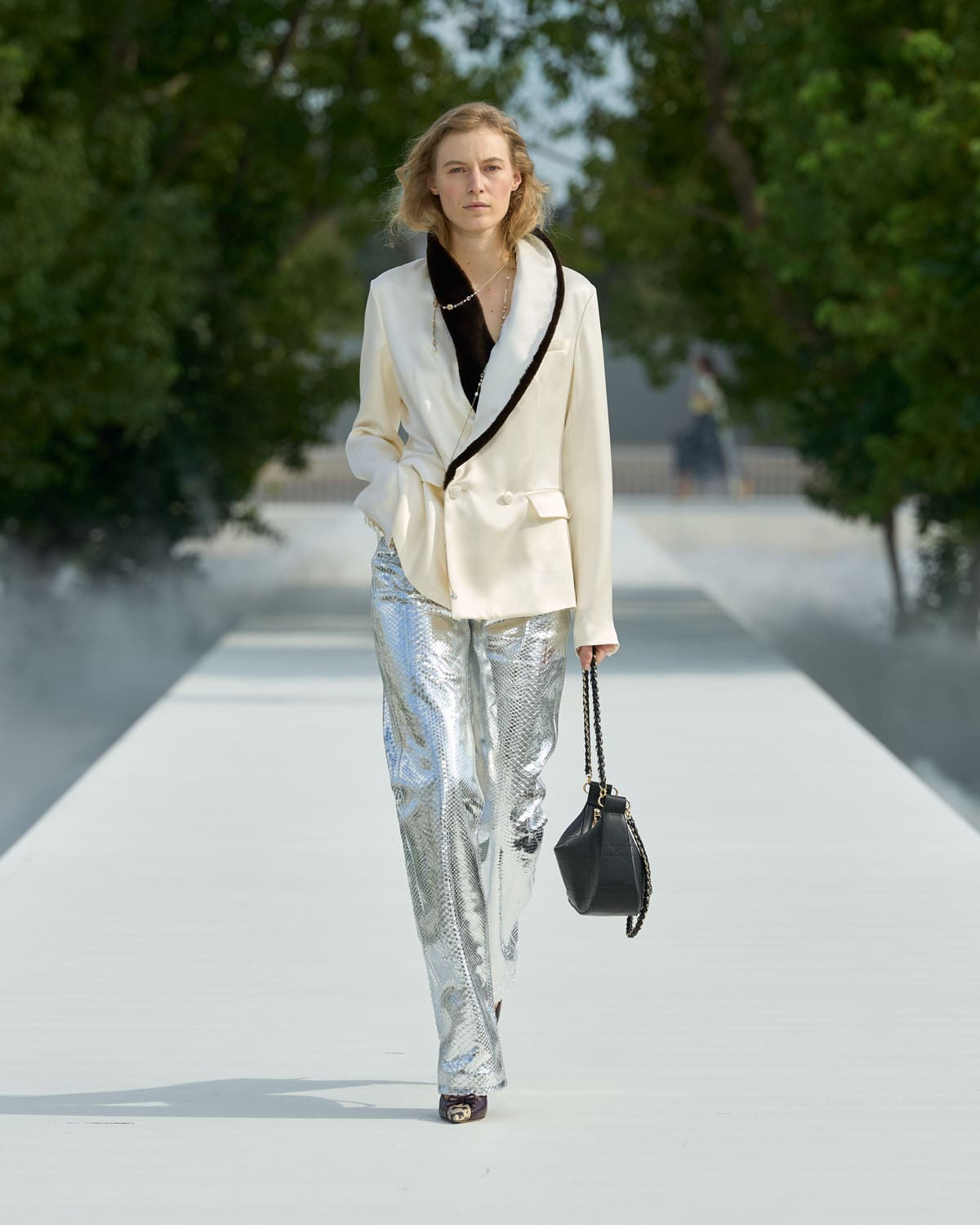 Dior Spring Summer 2027 Women Runway Magazine (5)