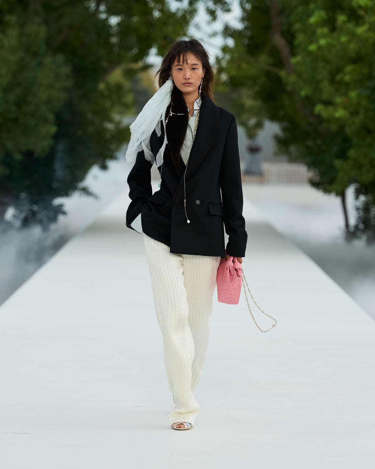 Dior Spring Summer 2027 Women Runway Magazine (54)