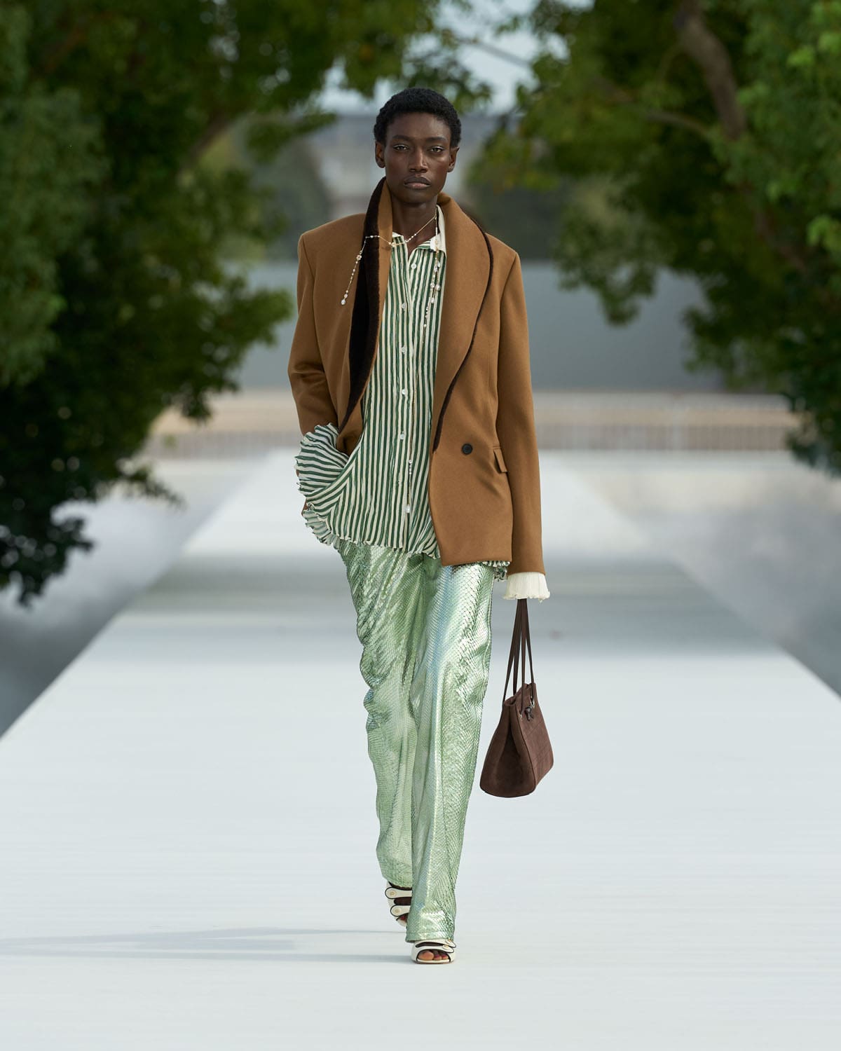 Dior Spring Summer 2027 Women Runway Magazine (7)