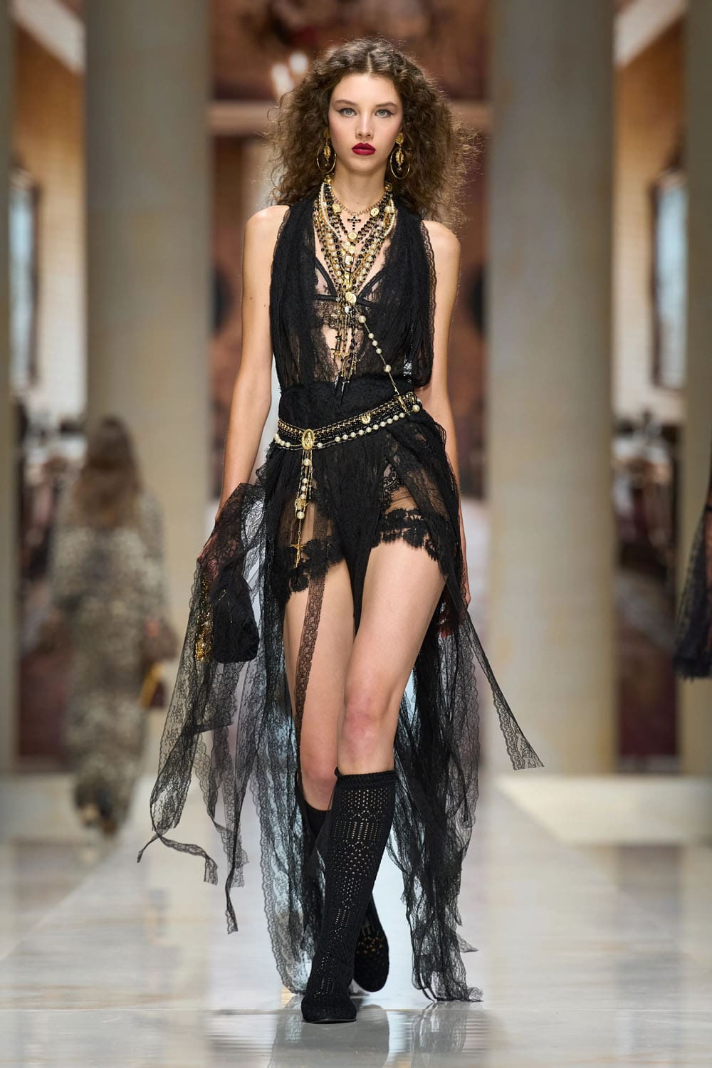 Dolce Gabbana Spring Summer 2027 Runway Magazine (27)
