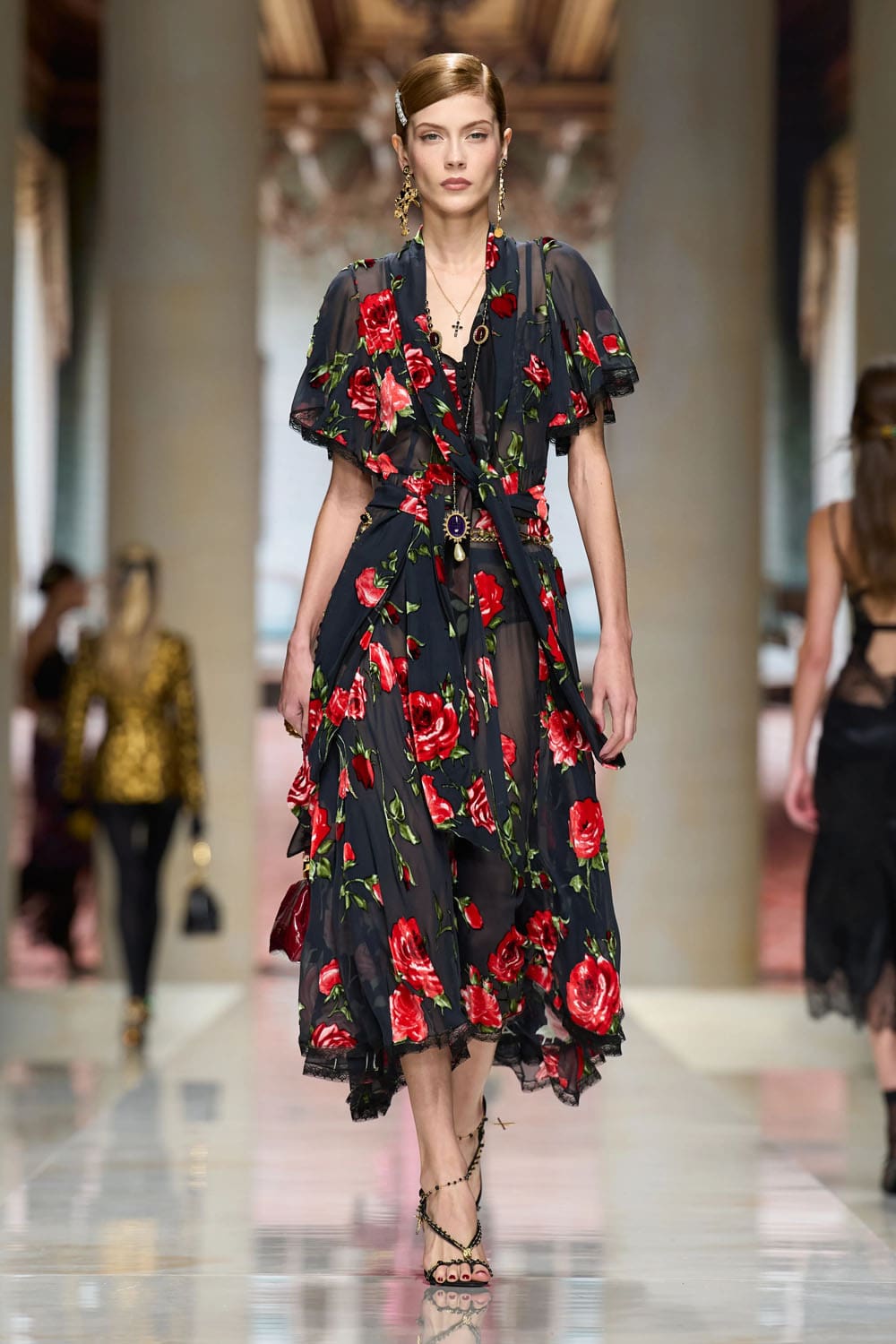 Dolce Gabbana Spring Summer 2027 Runway Magazine (31)