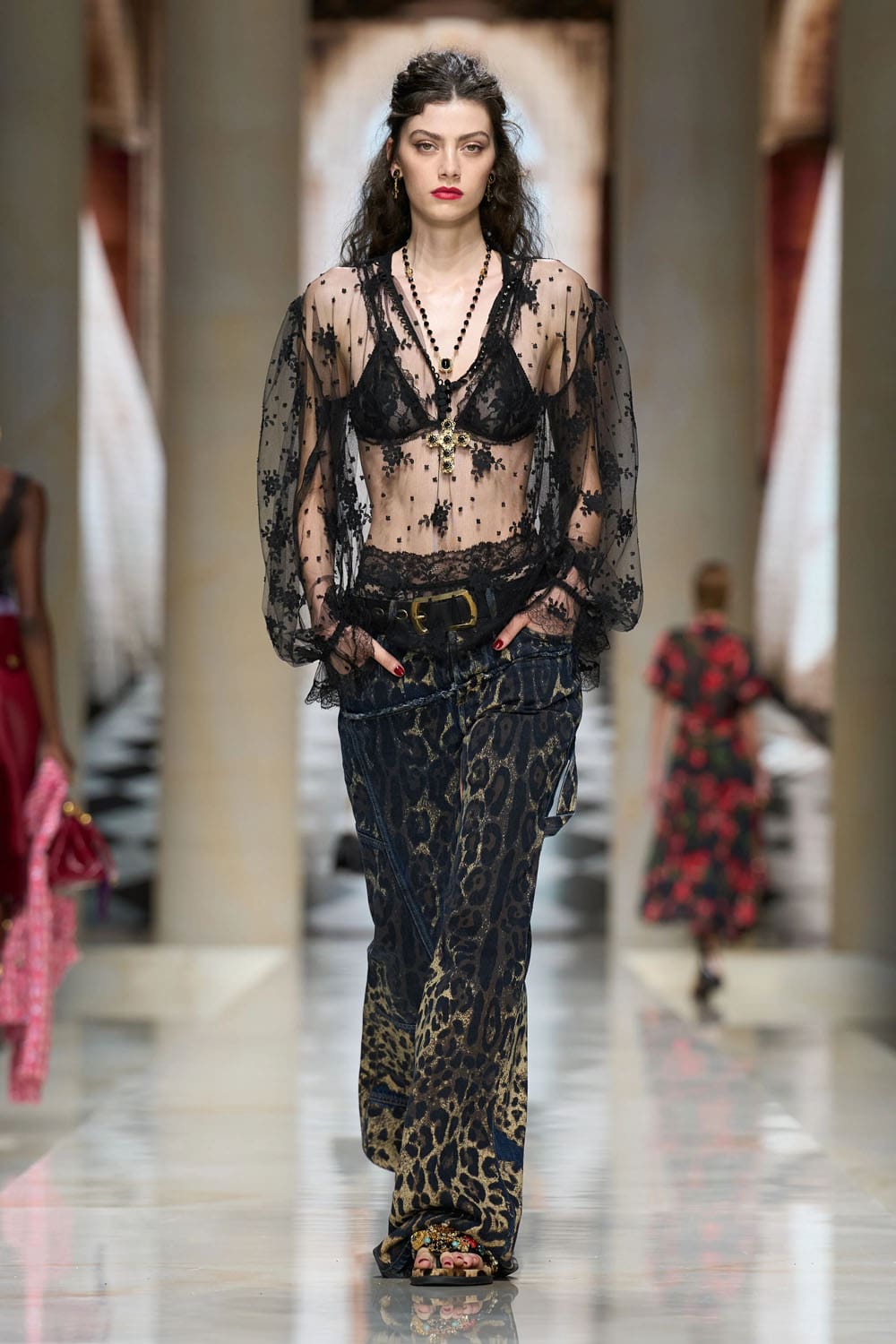 Dolce Gabbana Spring Summer 2027 Runway Magazine (34)