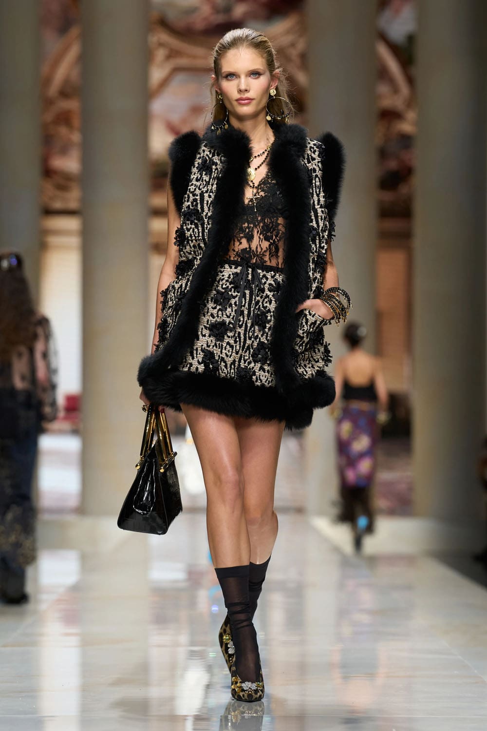 Dolce Gabbana Spring Summer 2027 Runway Magazine (36)
