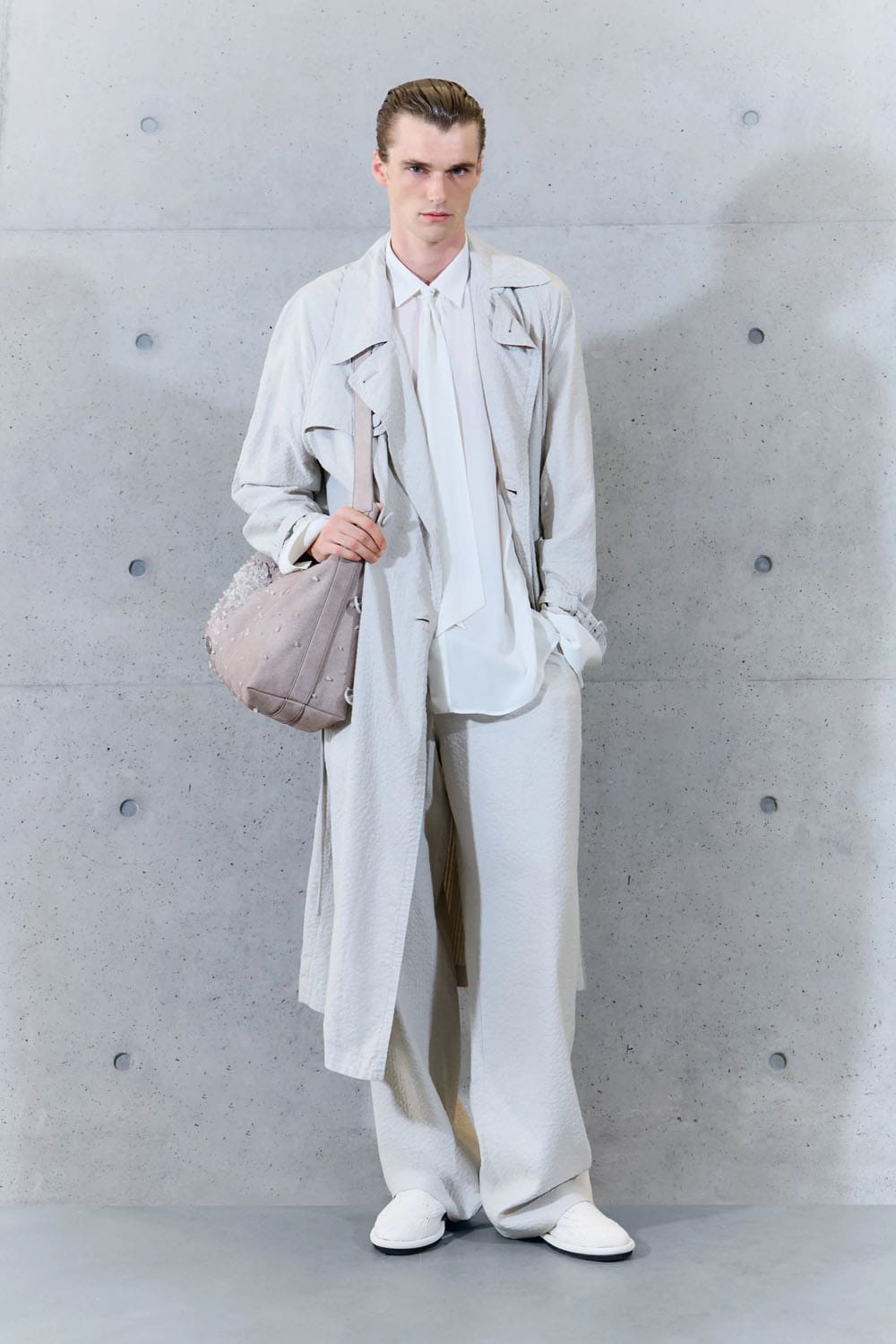 Emporio Armani Frühling Sommer 2027 Runway Magazin (12)