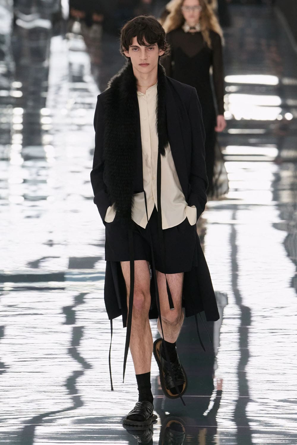 フェンディ春夏2027ミラノ Runway 雑誌(14)