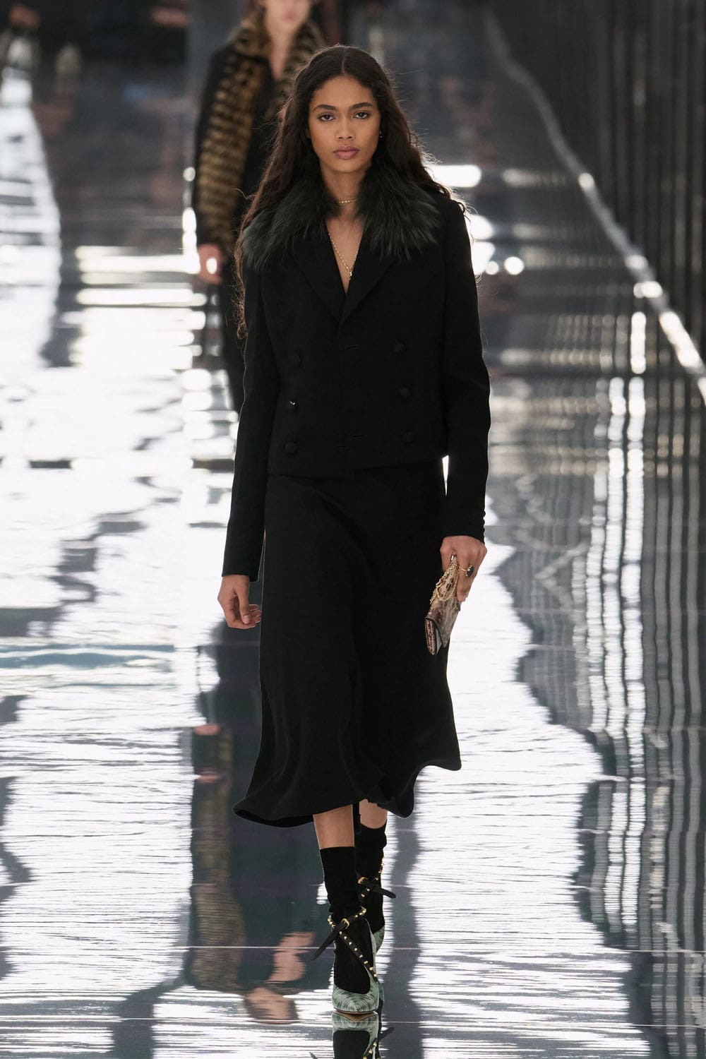 フェンディ春夏2027ミラノ Runway 雑誌(18)