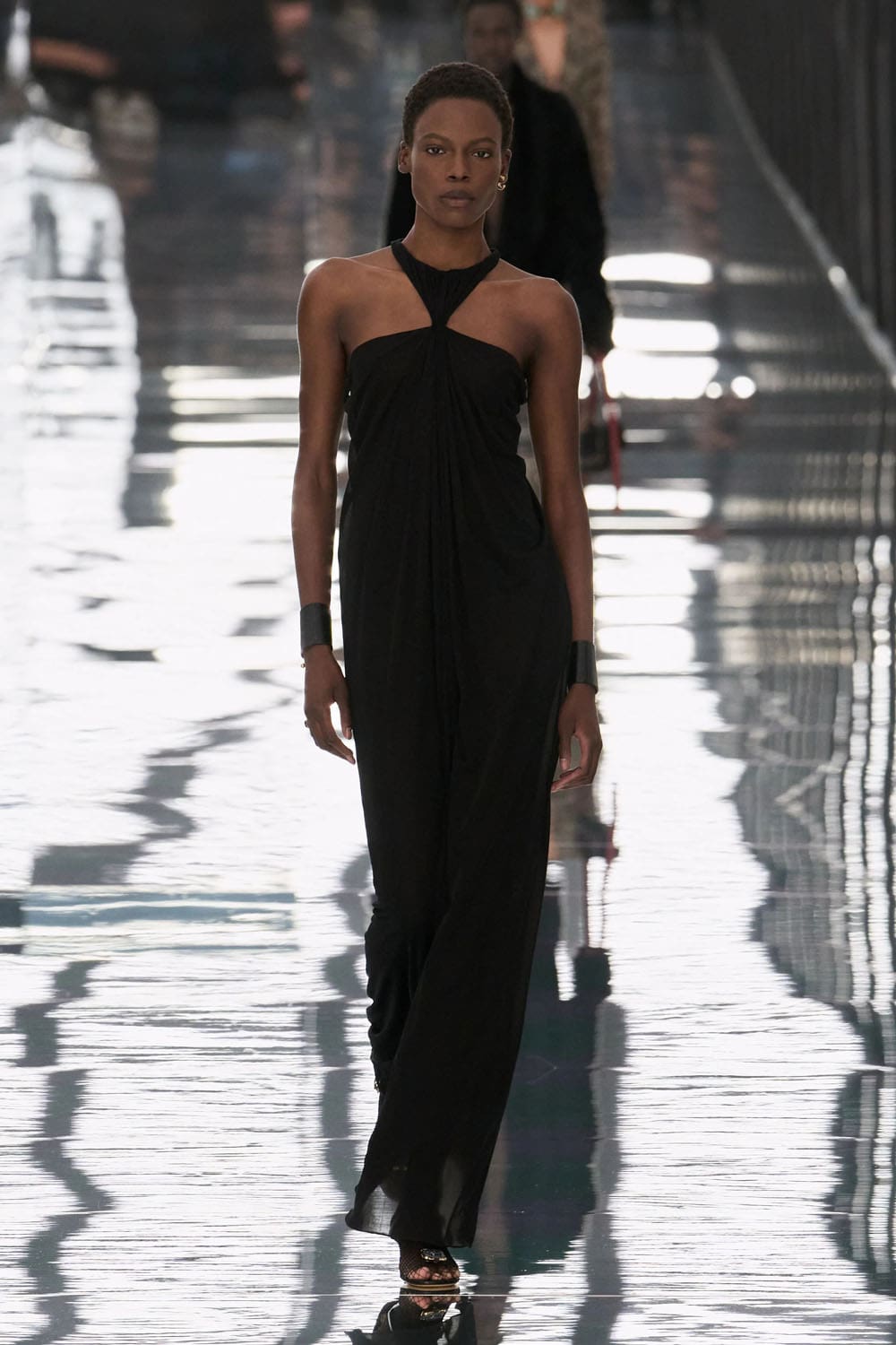 フェンディ春夏2027ミラノ Runway 雑誌(49)