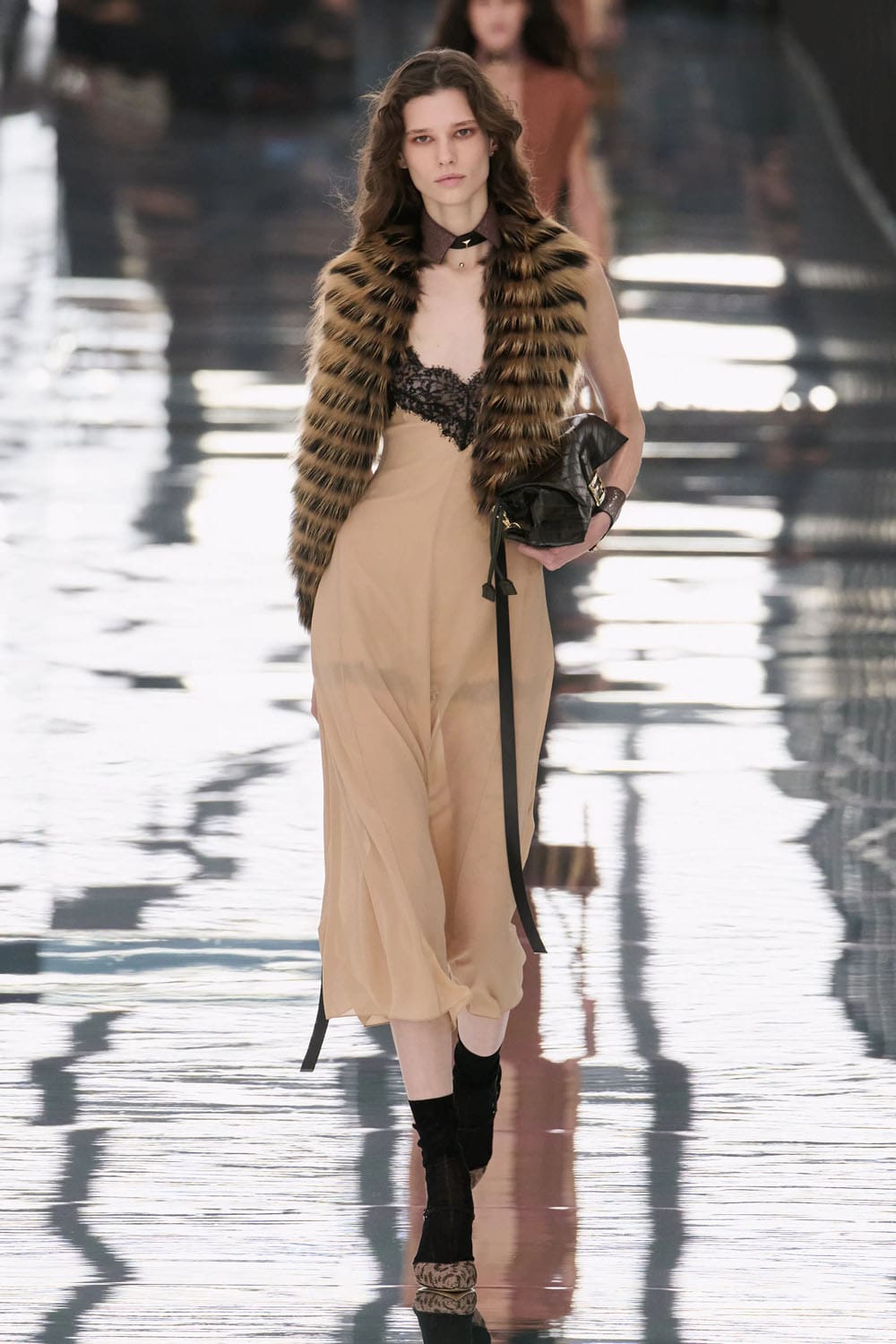 フェンディ春夏2027ミラノ Runway 雑誌(7)