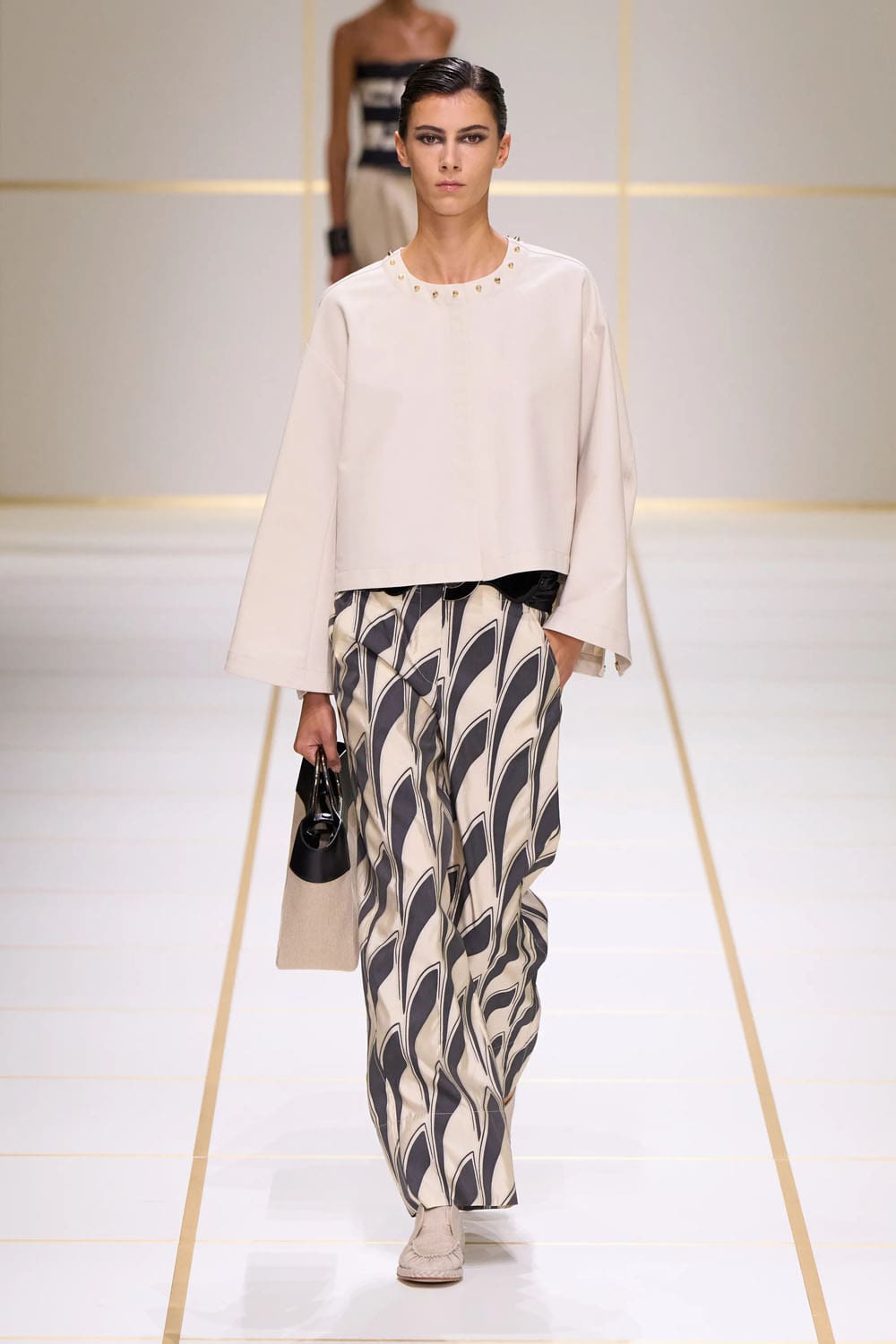 Giorgio Armani Spring Summer 2027 Runway Magazine (16)
