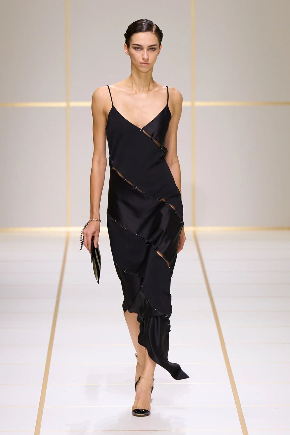 Giorgio Armani Spring Summer 2027 Runway Magazine (41)