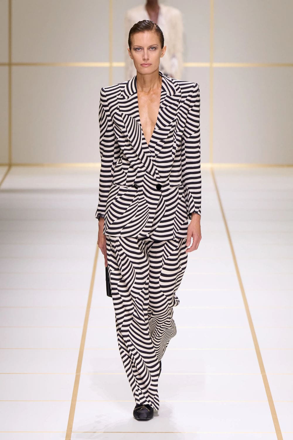 Giorgio Armani Spring Summer 2027 Runway Magazine (9)