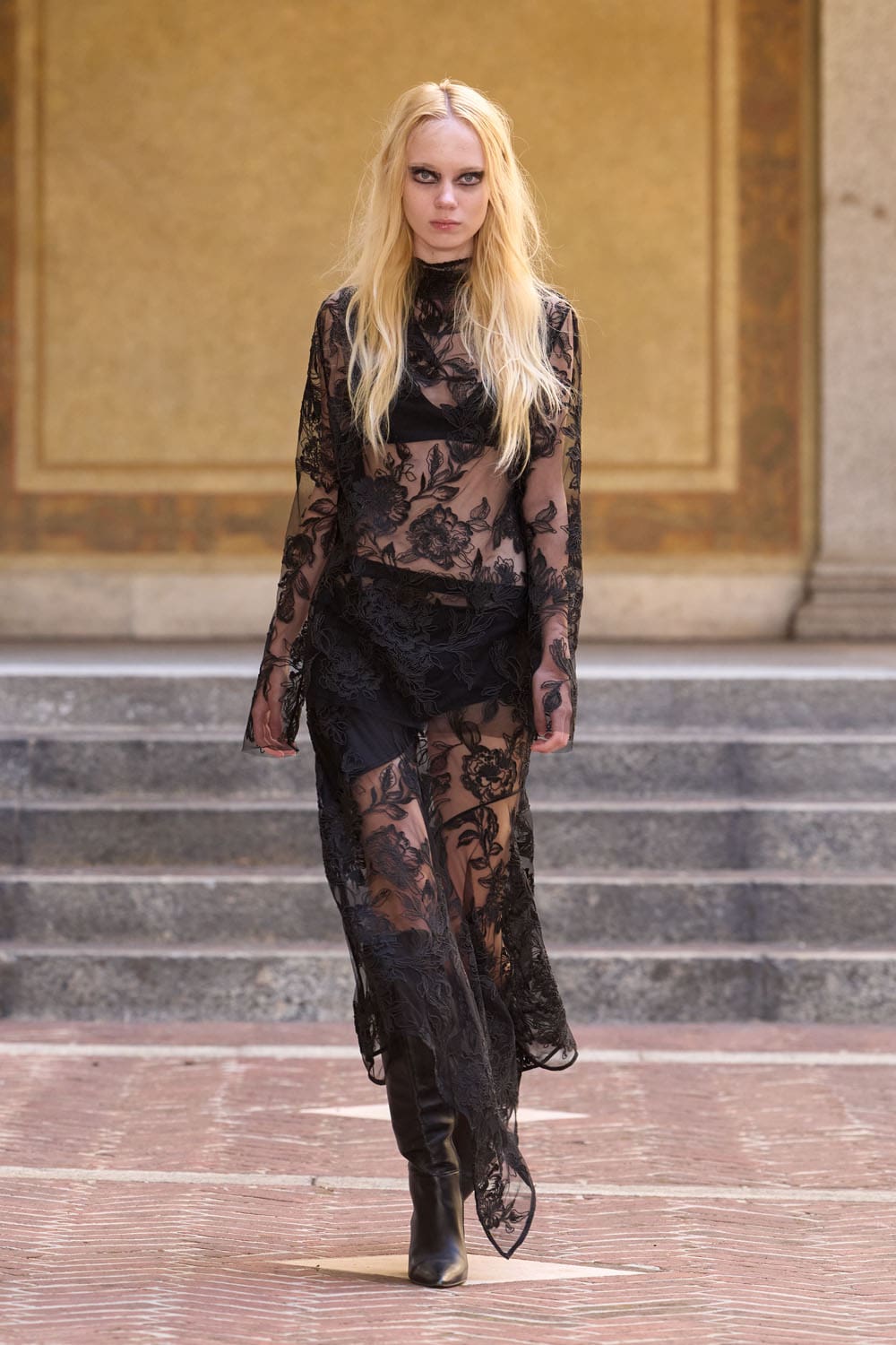 Marques' Almeida Spring Summer 2027 Runway Magazine (39)