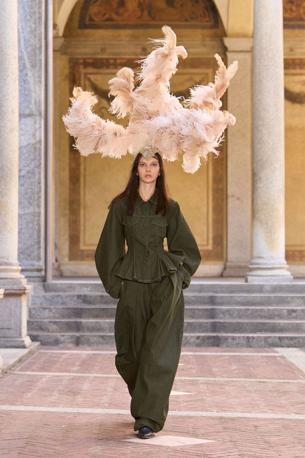 Marques' Almeida Spring Summer 2027 Runway Magazine (9)