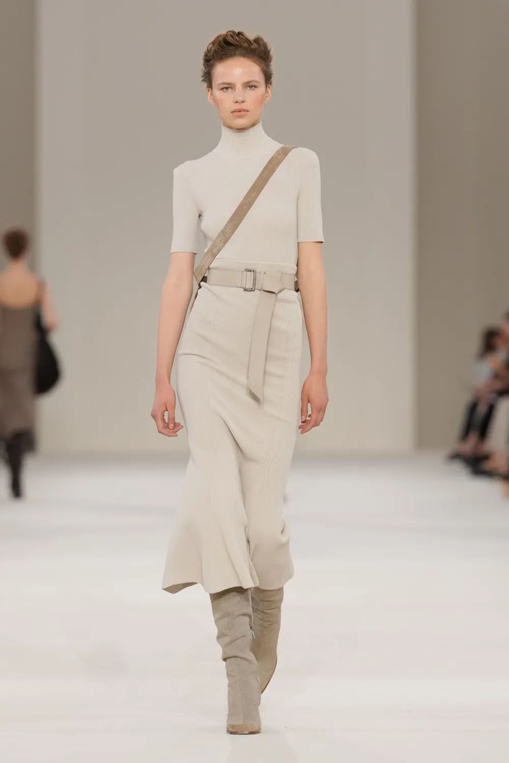 Max Mara 2027 春夏系列 Runway 杂志(15)