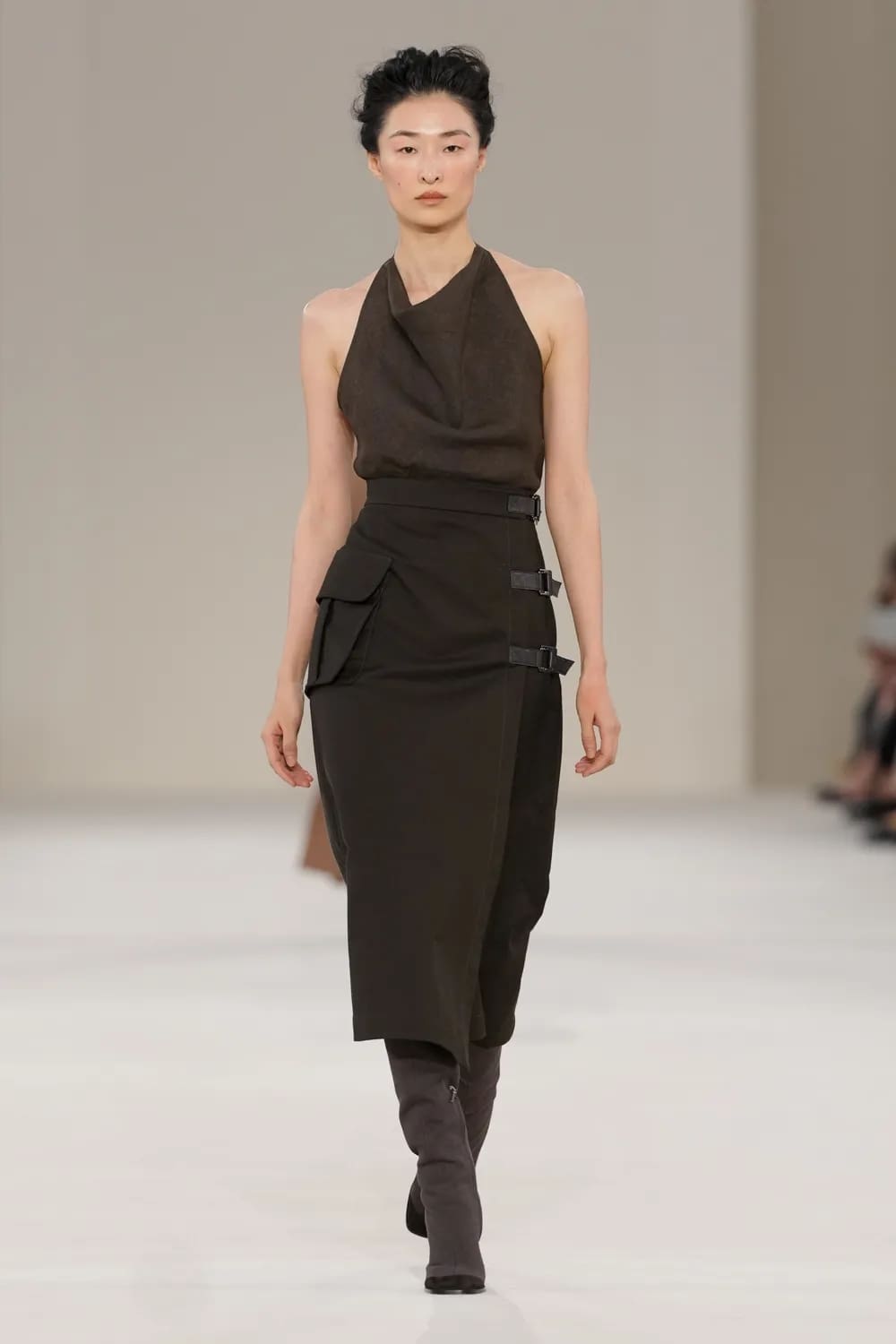 Max Mara 2027 春夏系列 Runway 杂志(8)