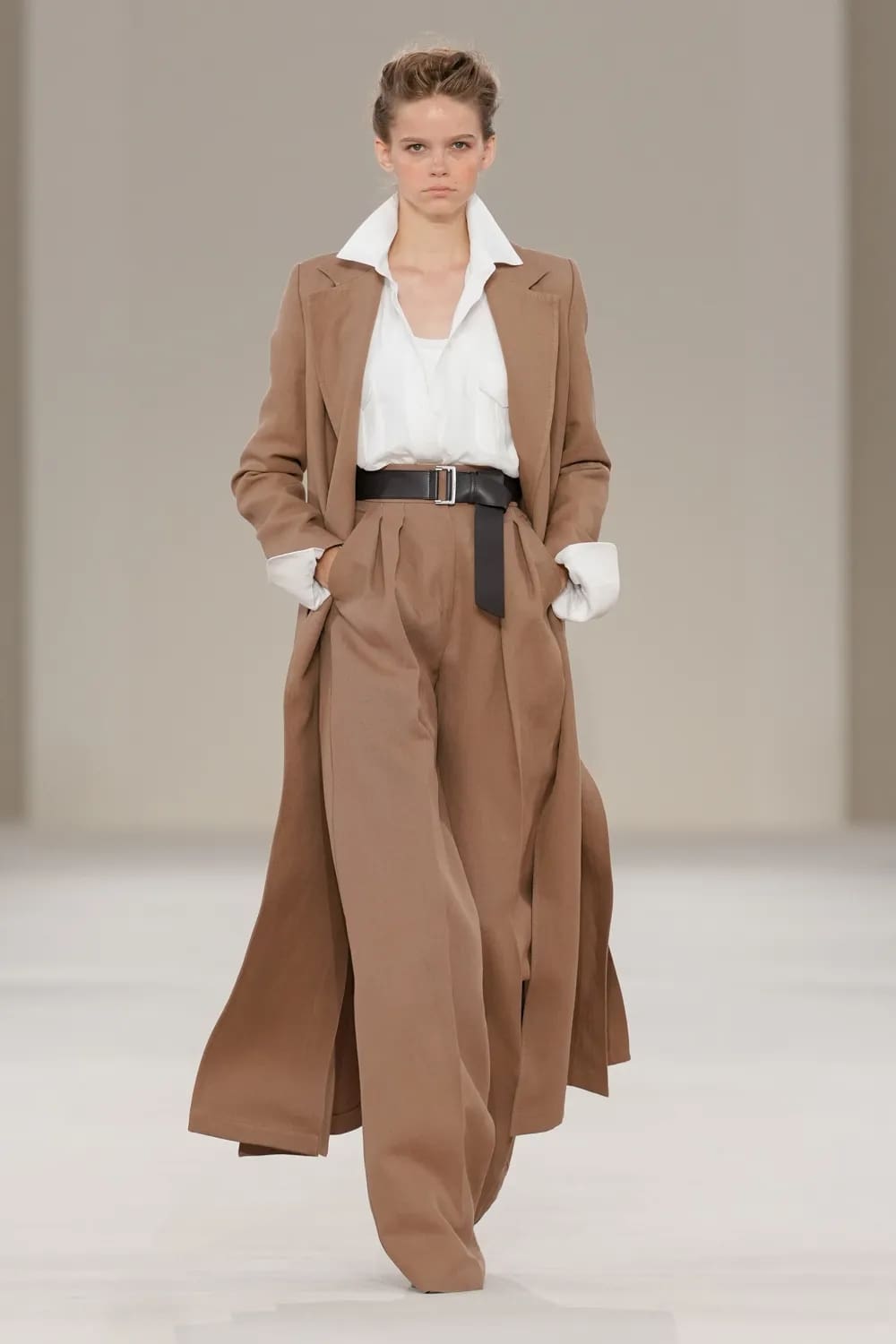 Max Mara 2027 春夏系列 Runway 杂志(9)