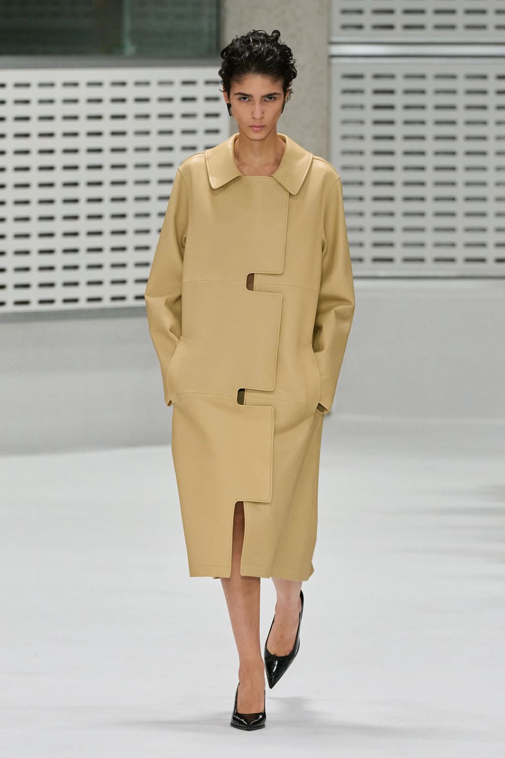 Mulberry Spring Summer 2027 London Runway Magazine (16)