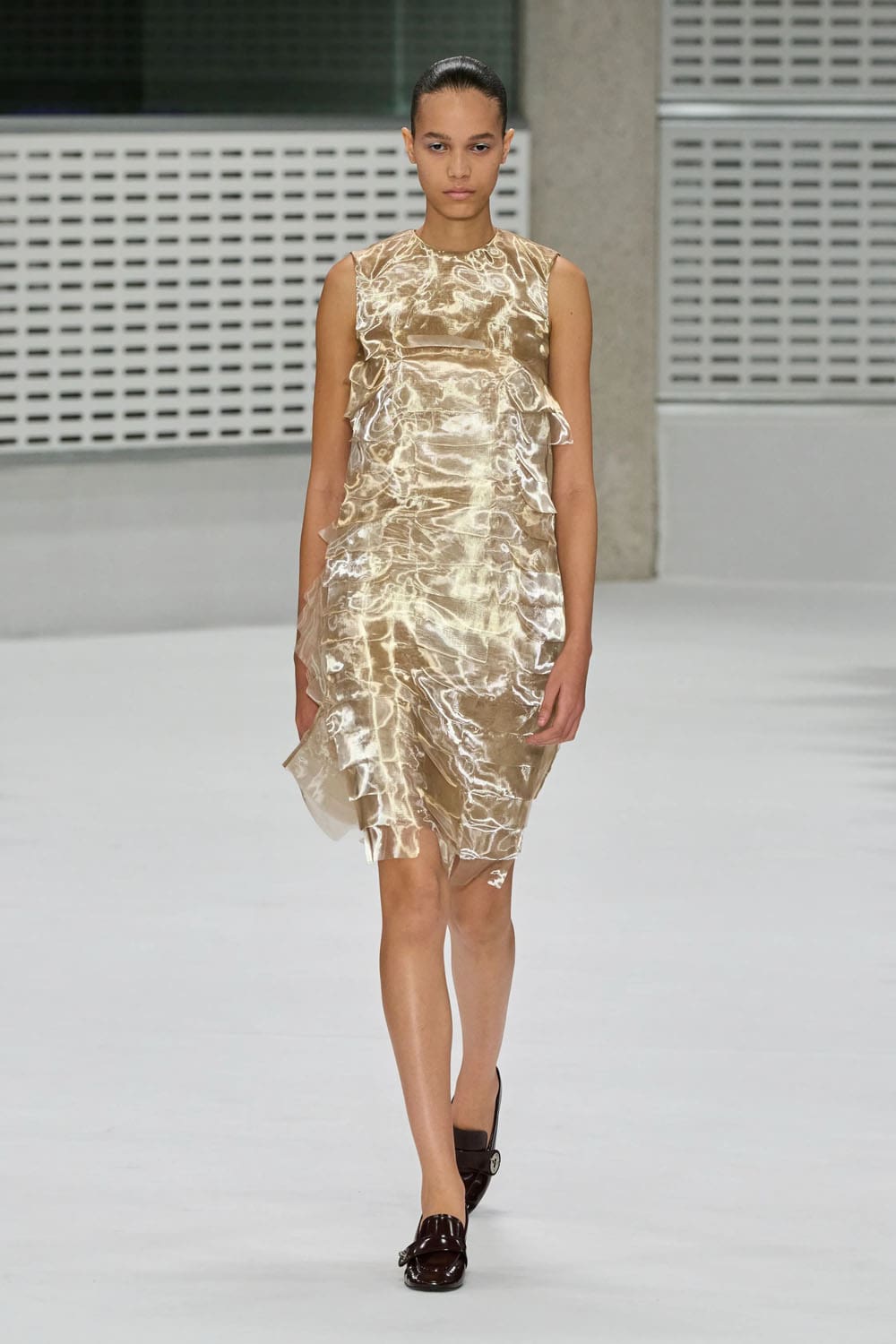 Mulberry Spring Summer 2027 London Runway Magazine (17)