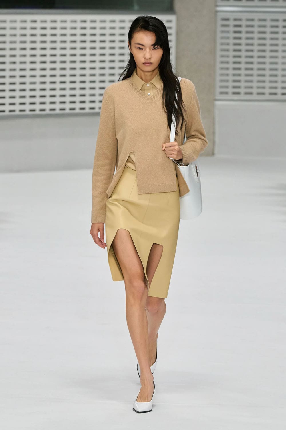 Mulberry Spring Summer 2027 London Runway Magazine (19)