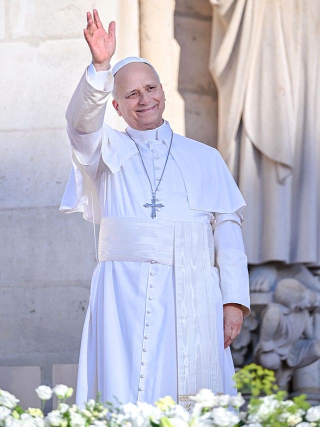 Pope Leo XIV, Paris Concorde Mass, 800 000 Attendees, Sept 26