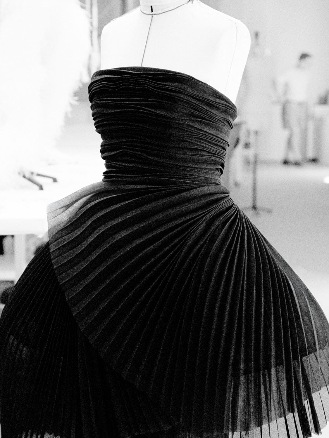 Savoir Faire Behind Céline Dion Dior Dress © Sophie Carre by RUNWAY MAGAZIN (2)