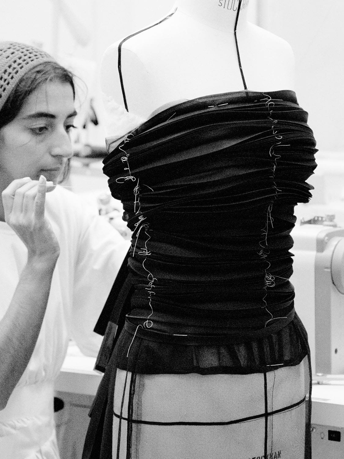 Savoir Faire Behind Céline Dion Dior Dress © Sophie Carre by RUNWAY MAGAZIN (7)