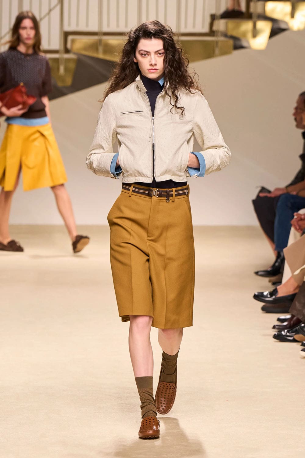 Tods Spring Summer 2027 Milan Runway Magazine (14)