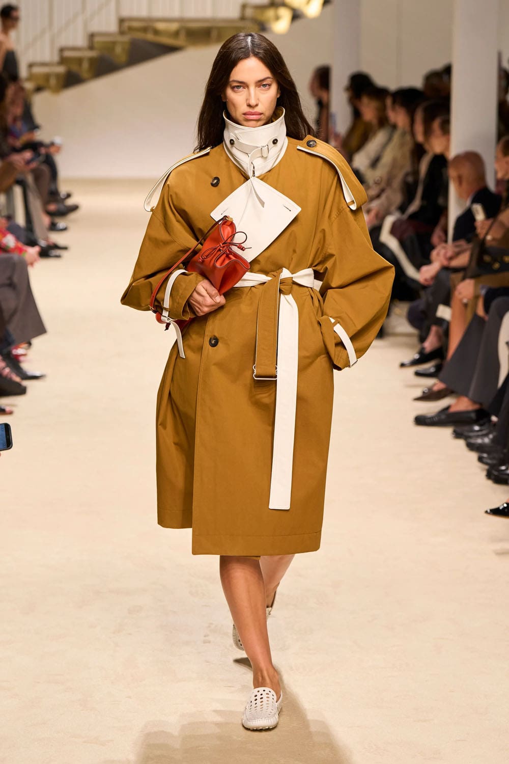 Tods Spring Summer 2027 Milan Runway Magazine (20)