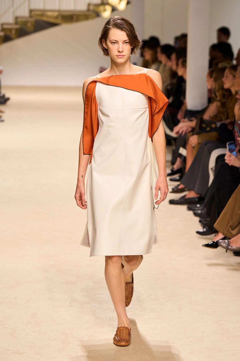 Tods Spring Summer 2027 Milan Runway Magazine (28)