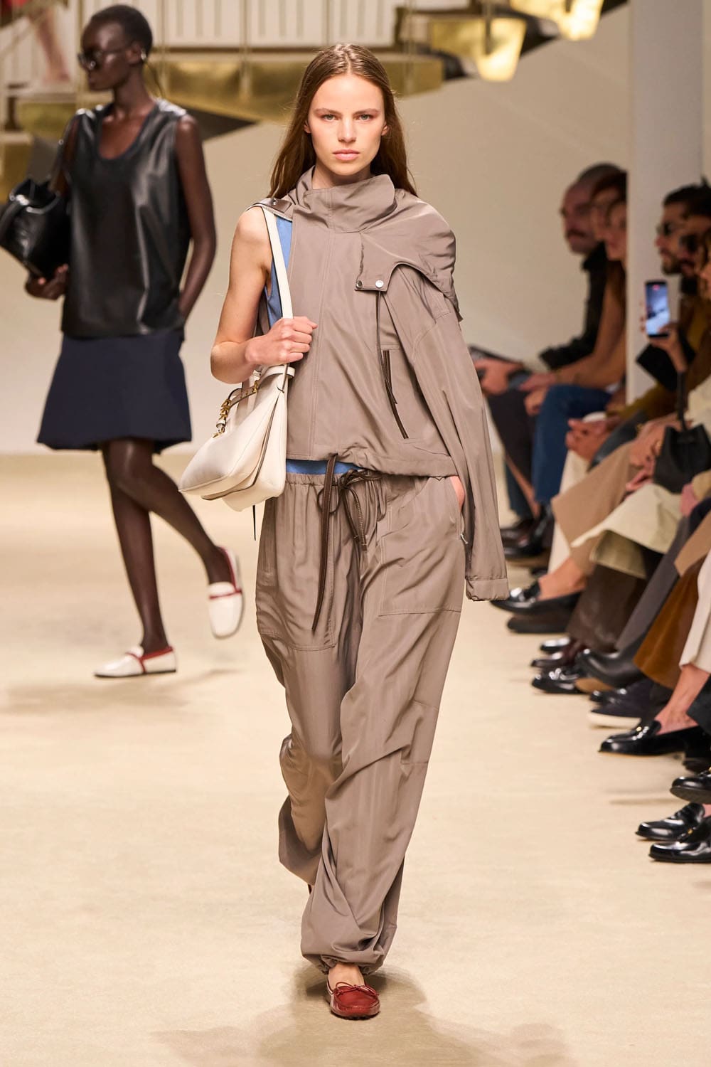 Tods Spring Summer 2027 Milan Runway Magazine (31)