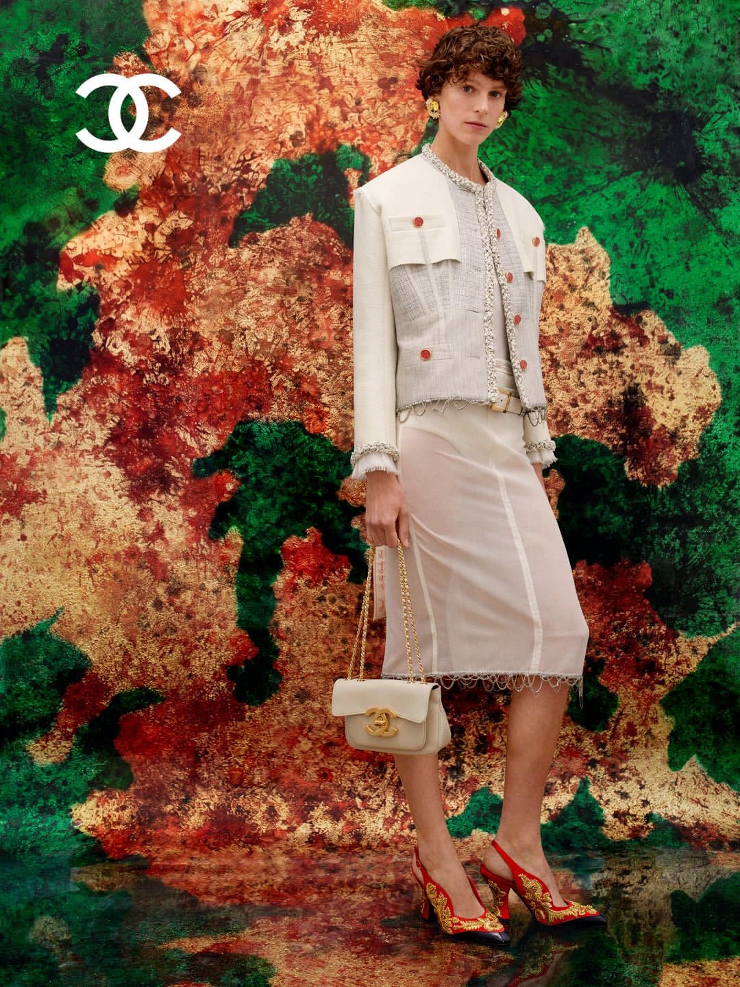 A Close Up Look At Chanel Spring 2027 Runway Magazine (12)