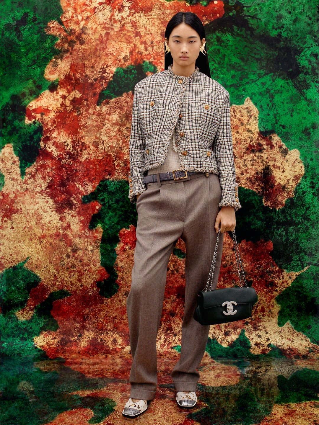 A Close Up Look At Chanel Spring 2027 Runway Magazine (44)