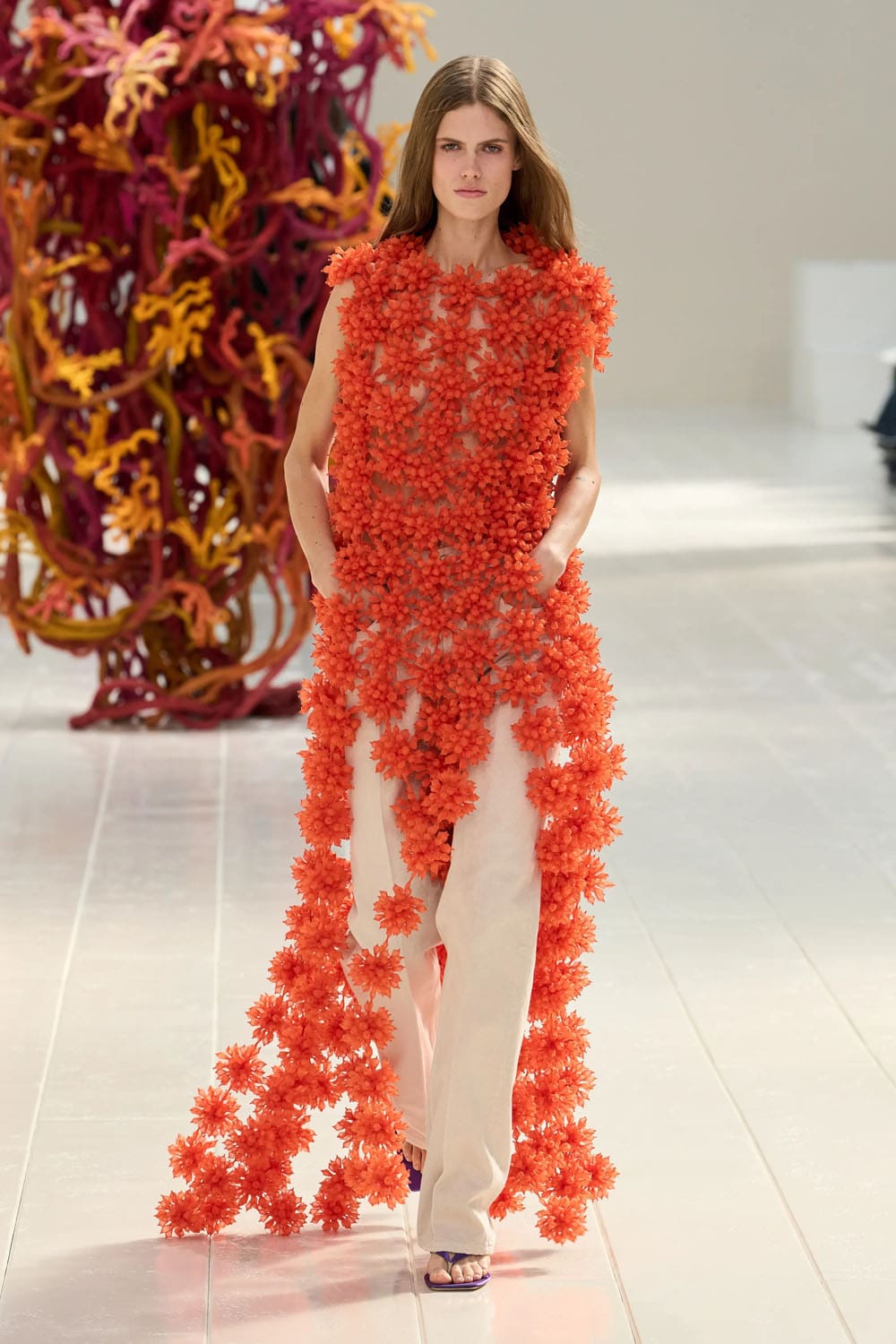 Balenciaga Primavera Verano 2027 por PP Runway Revista (21)
